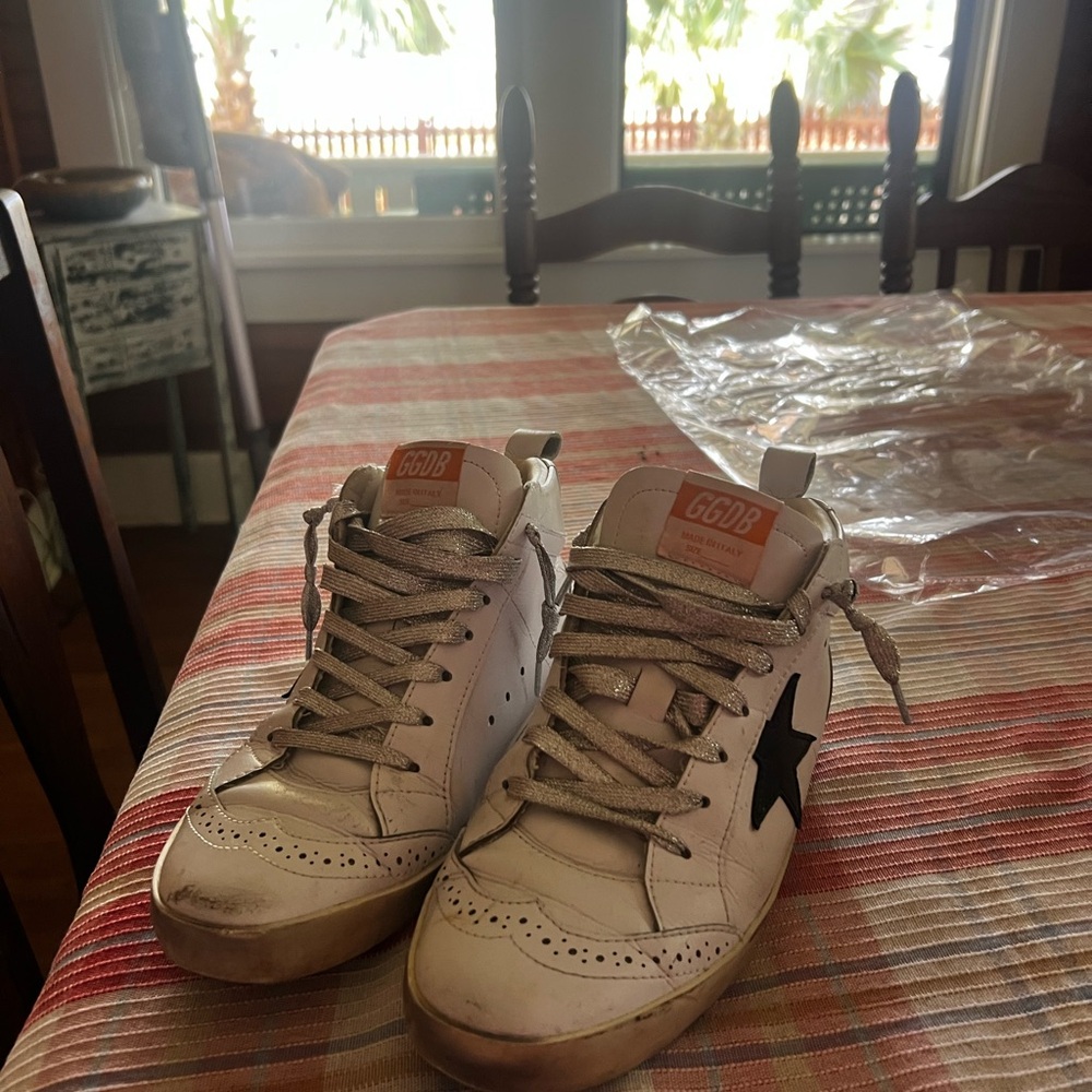 Star sneakers - Picture 2 of 3